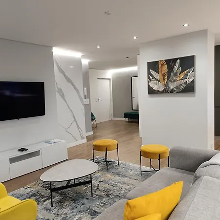 Luxury And 2 Parking Spaces Διαμέρισμα