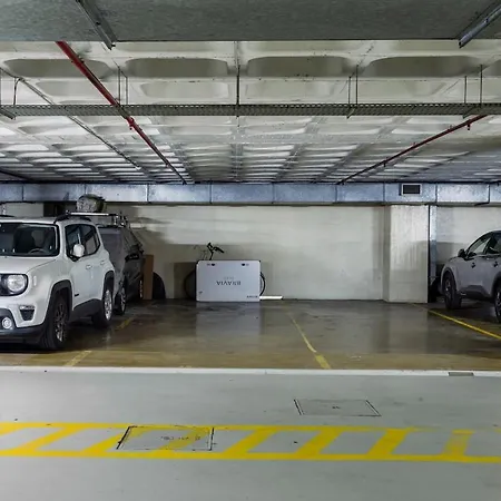 Luxury And 2 Parking Spaces Διαμέρισμα